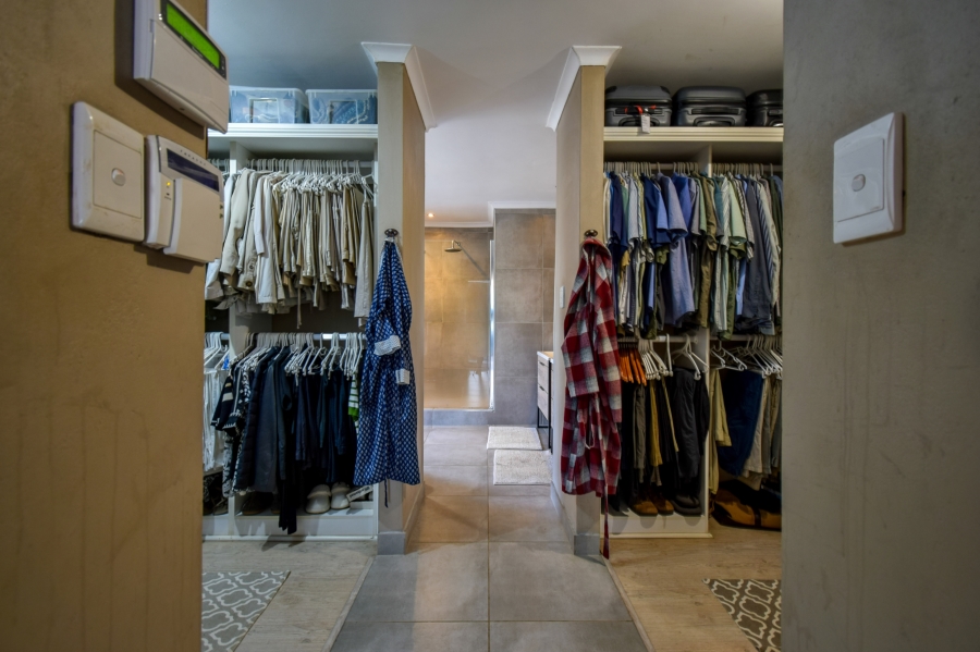 10 Bedroom Property for Sale in Rietvlei View Gauteng