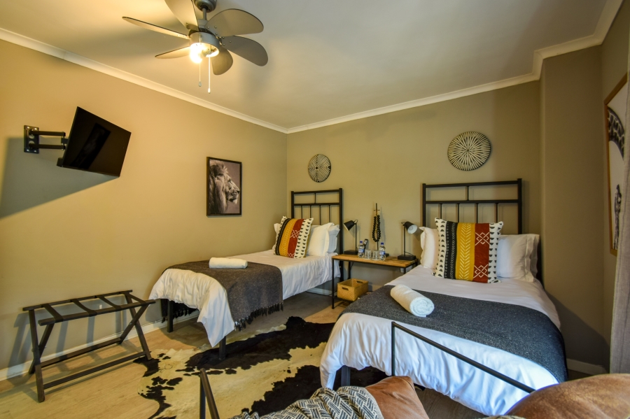 10 Bedroom Property for Sale in Rietvlei View Gauteng