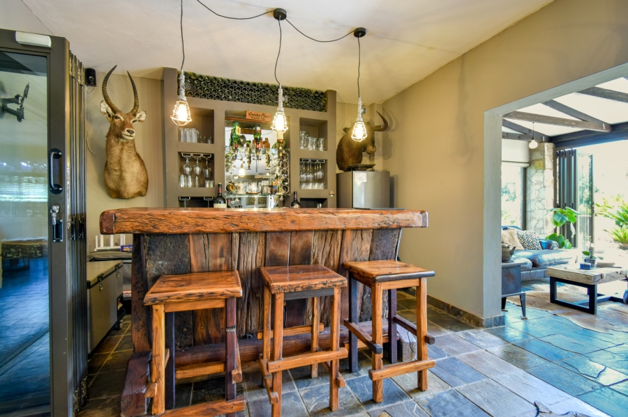 10 Bedroom Property for Sale in Rietvlei View Gauteng