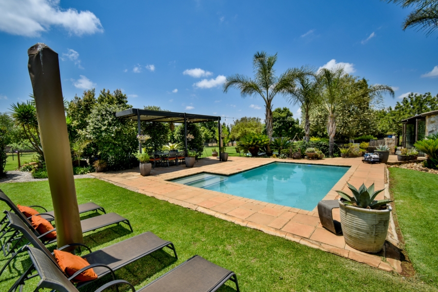 10 Bedroom Property for Sale in Rietvlei View Gauteng