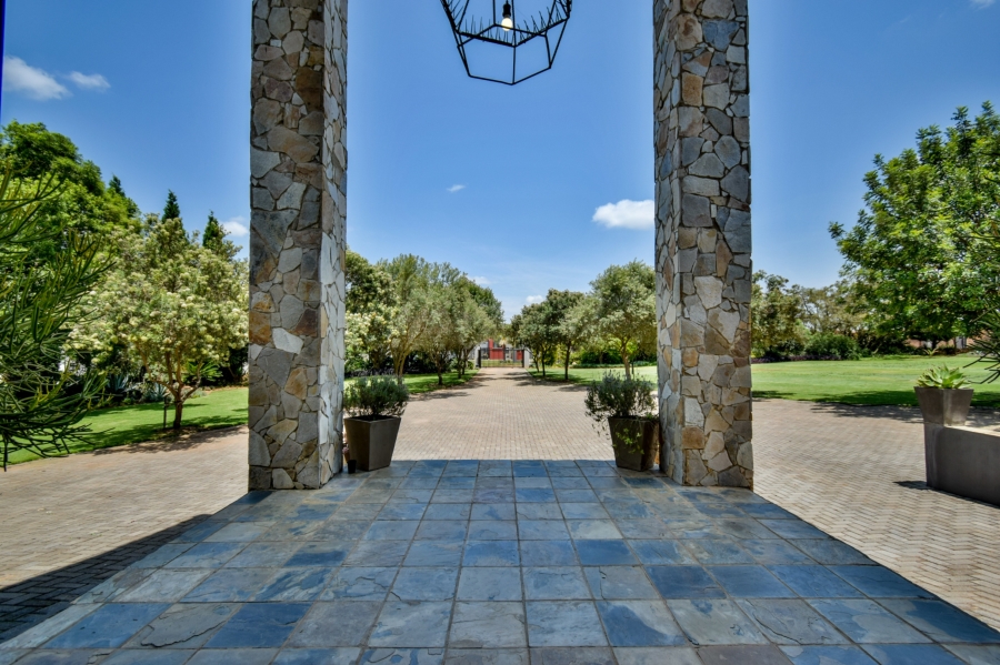 10 Bedroom Property for Sale in Rietvlei View Gauteng