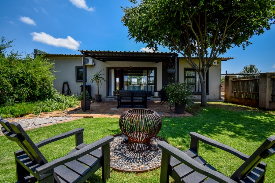 10 Bedroom Property for Sale in Rietvlei View Gauteng