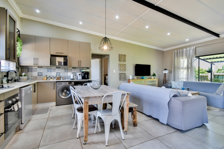 10 Bedroom Property for Sale in Rietvlei View Gauteng