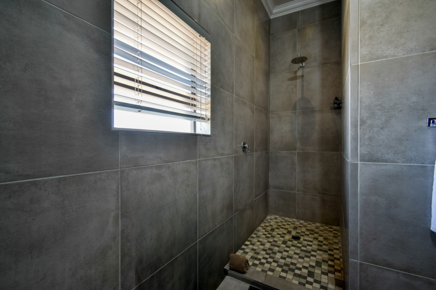 10 Bedroom Property for Sale in Rietvlei View Gauteng