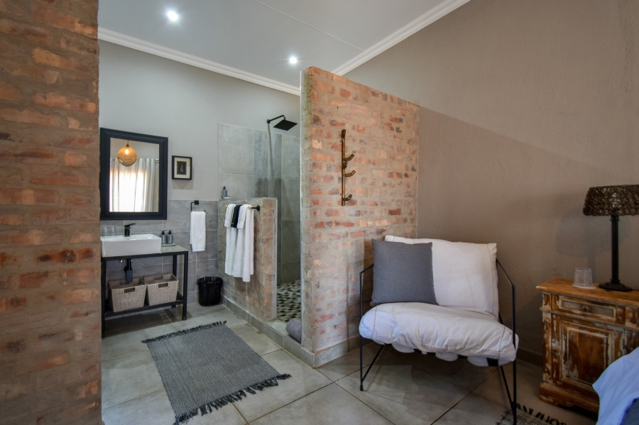 10 Bedroom Property for Sale in Rietvlei View Gauteng