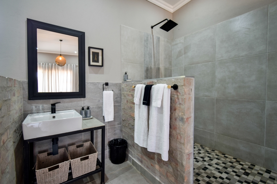 10 Bedroom Property for Sale in Rietvlei View Gauteng