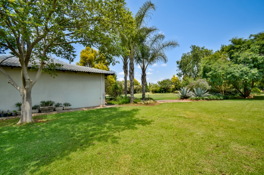 10 Bedroom Property for Sale in Rietvlei View Gauteng