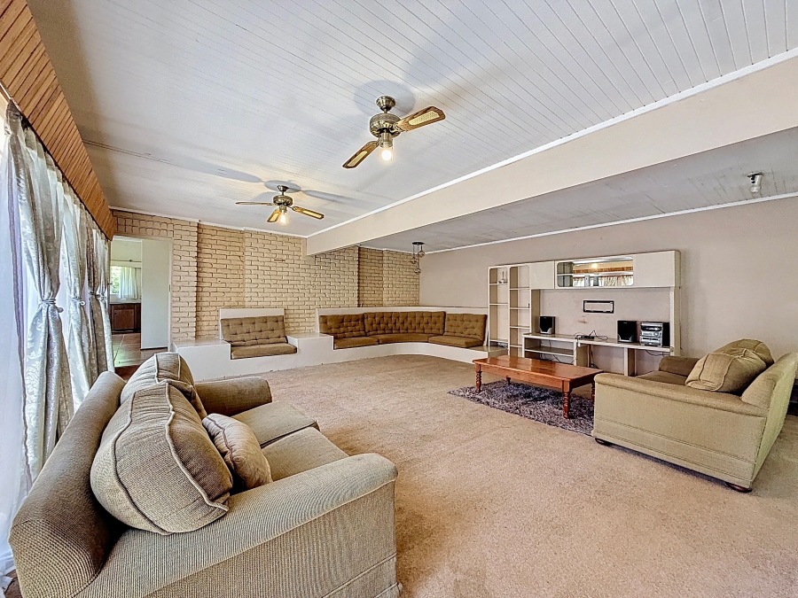 5 Bedroom Property for Sale in Roodeplaat Gauteng