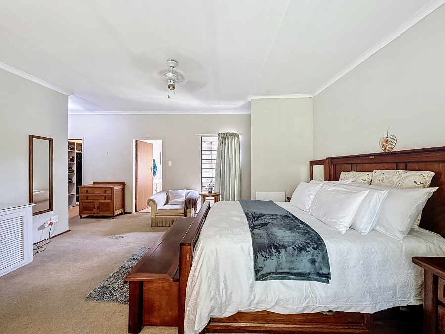 5 Bedroom Property for Sale in Roodeplaat Gauteng