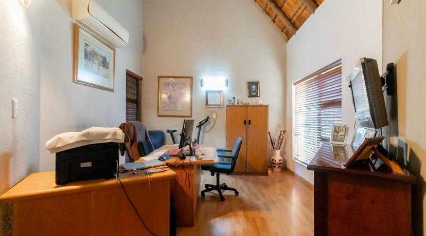 3 Bedroom Property for Sale in Faerie Glen Gauteng