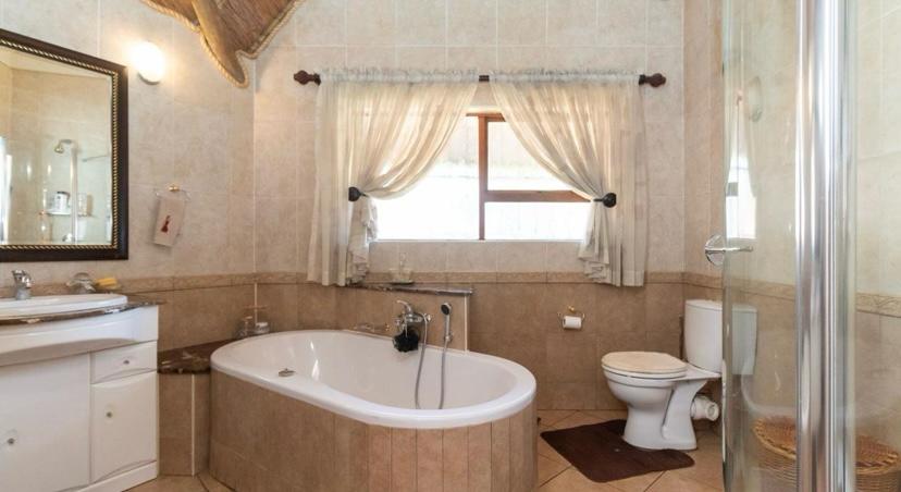 3 Bedroom Property for Sale in Faerie Glen Gauteng