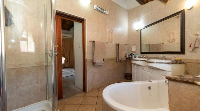 3 Bedroom Property for Sale in Faerie Glen Gauteng