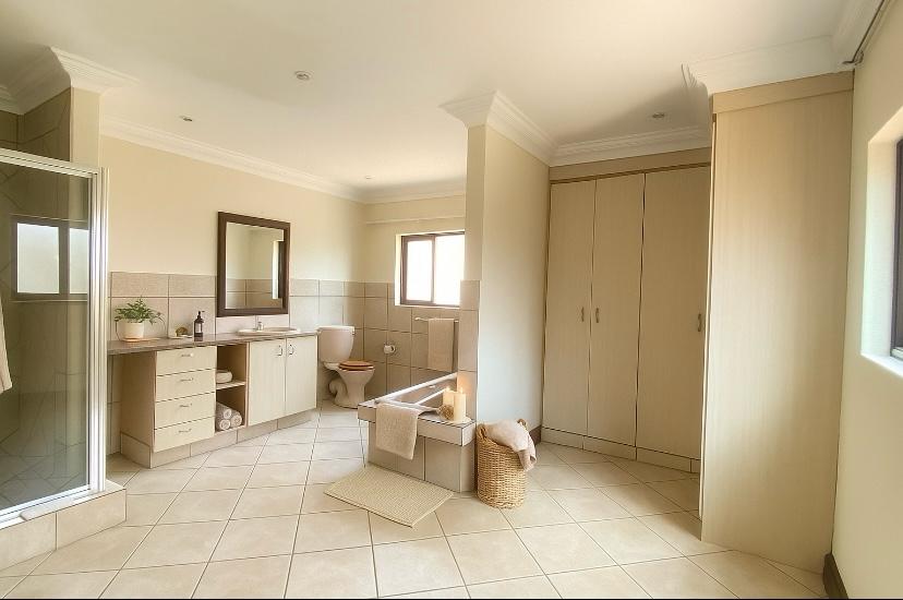 4 Bedroom Property for Sale in Faerie Glen Gauteng