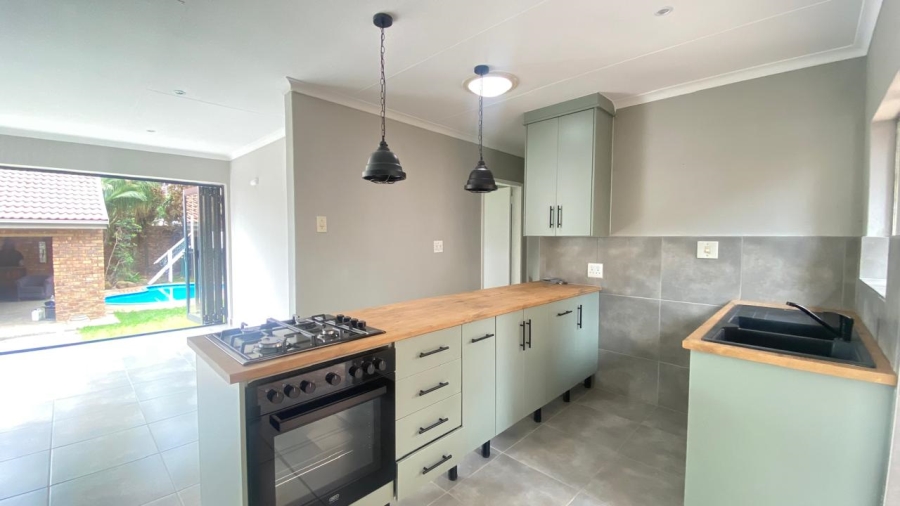 3 Bedroom Property for Sale in Garsfontein Gauteng