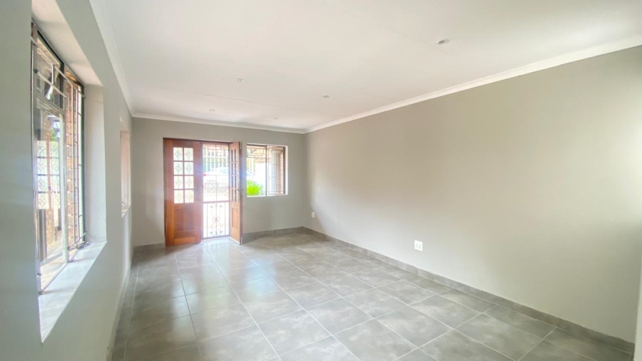 3 Bedroom Property for Sale in Garsfontein Gauteng