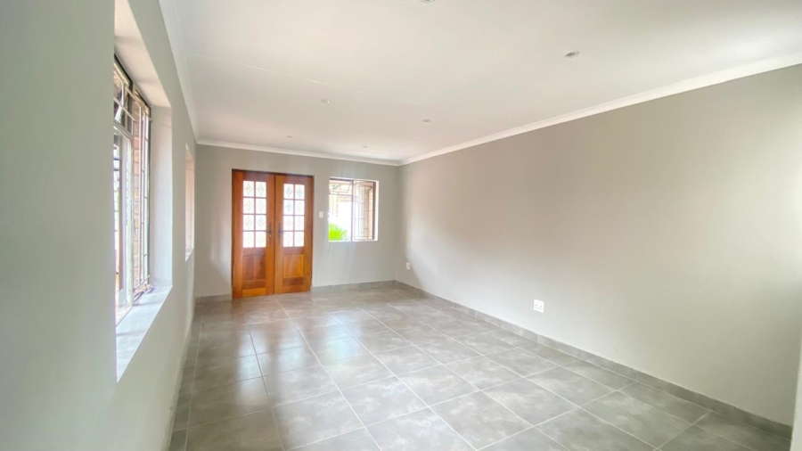 3 Bedroom Property for Sale in Garsfontein Gauteng