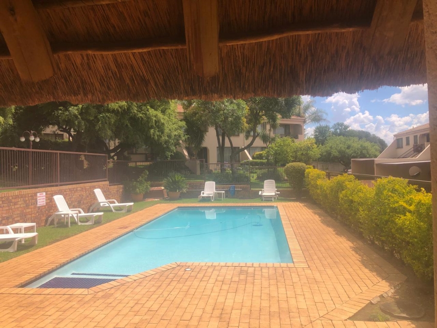 2 Bedroom Property for Sale in Sunninghill Gauteng