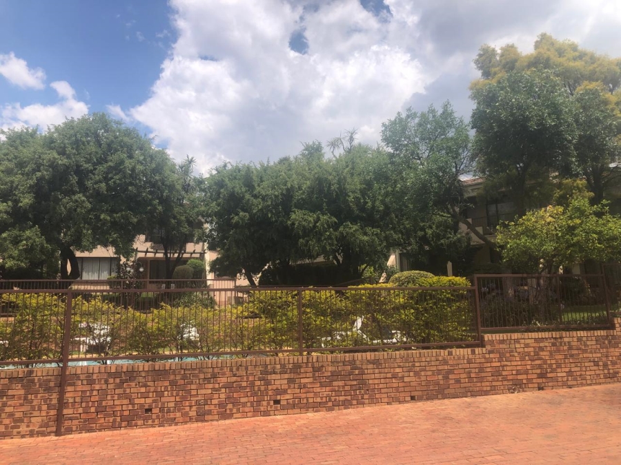 2 Bedroom Property for Sale in Sunninghill Gauteng