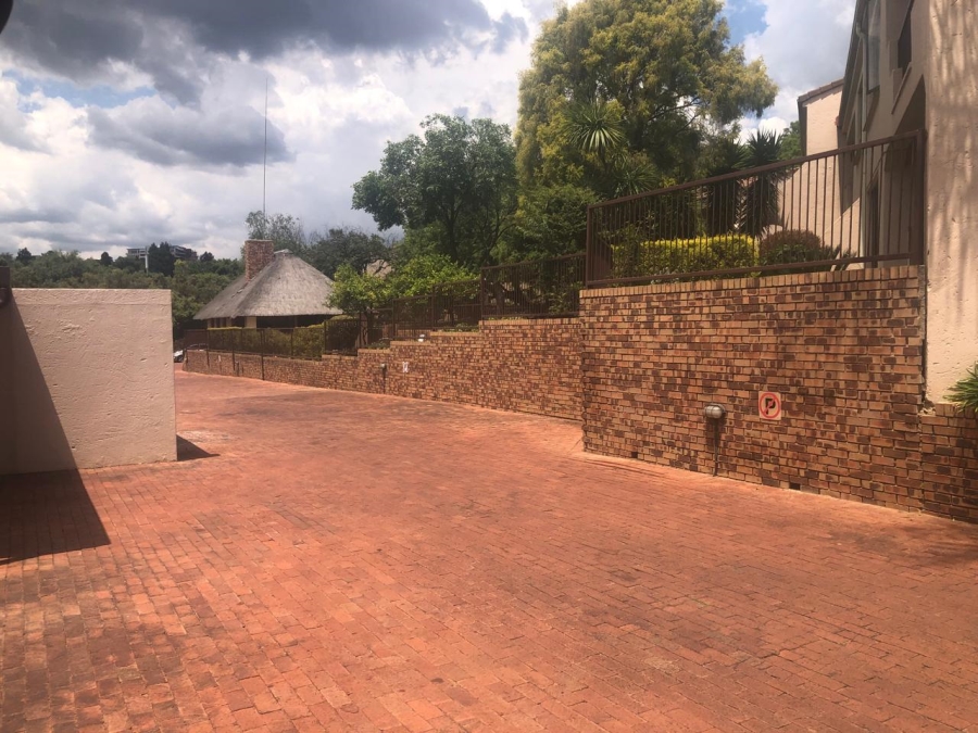 2 Bedroom Property for Sale in Sunninghill Gauteng