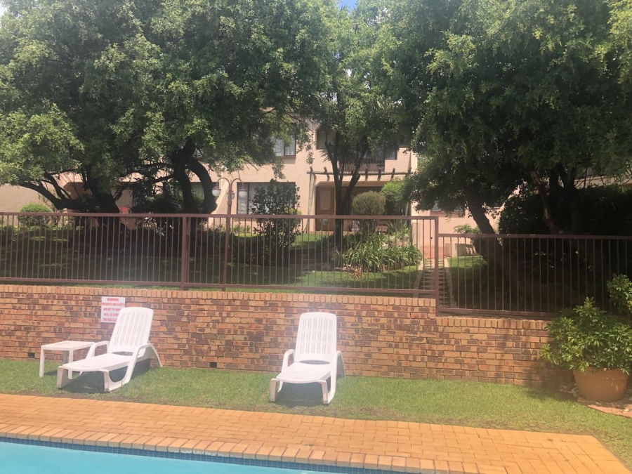 2 Bedroom Property for Sale in Sunninghill Gauteng