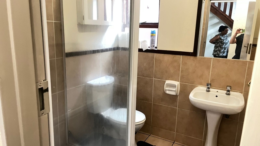 2 Bedroom Property for Sale in Sunninghill Gauteng