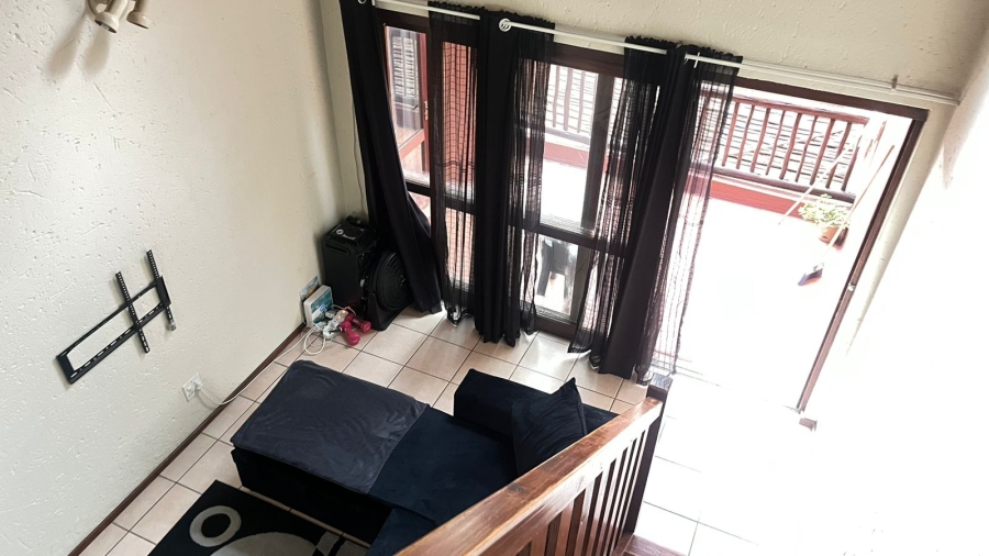 2 Bedroom Property for Sale in Sunninghill Gauteng