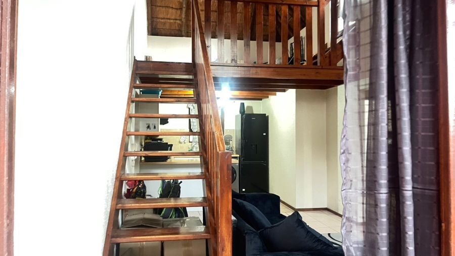 2 Bedroom Property for Sale in Sunninghill Gauteng