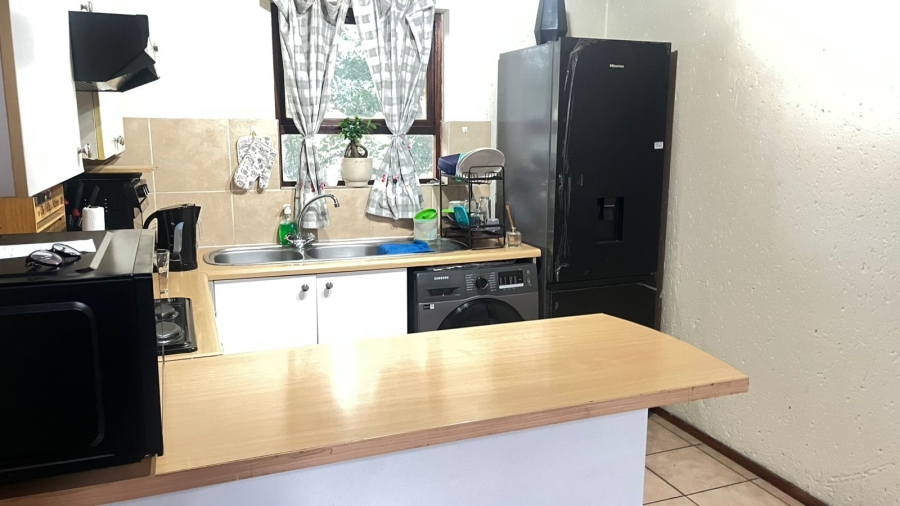 2 Bedroom Property for Sale in Sunninghill Gauteng