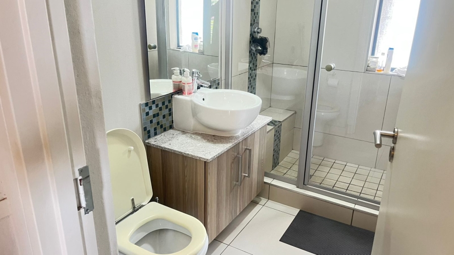 1 Bedroom Property for Sale in Rivonia Gauteng