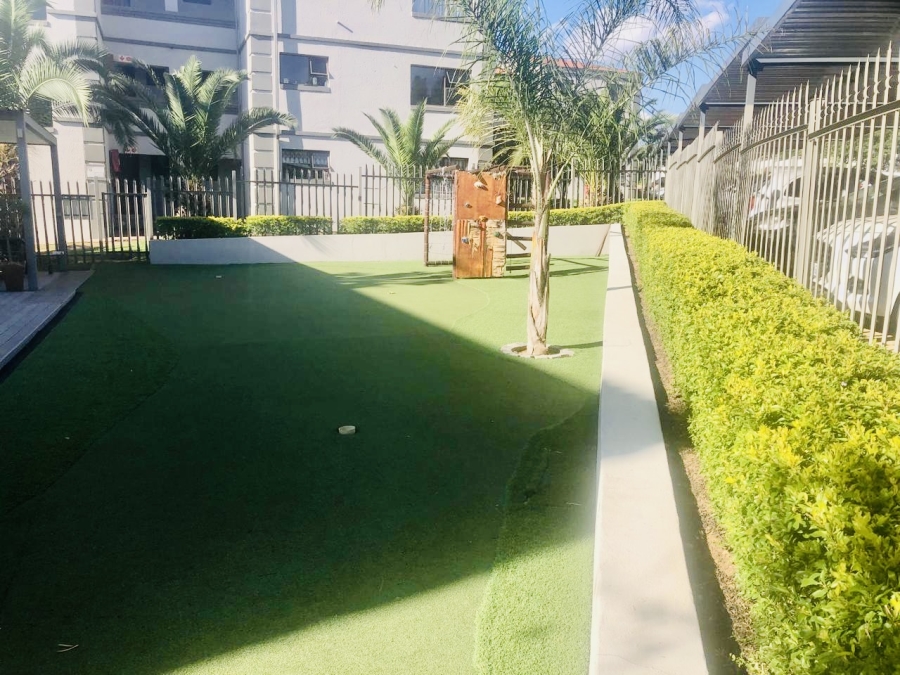 1 Bedroom Property for Sale in Sunninghill Gauteng