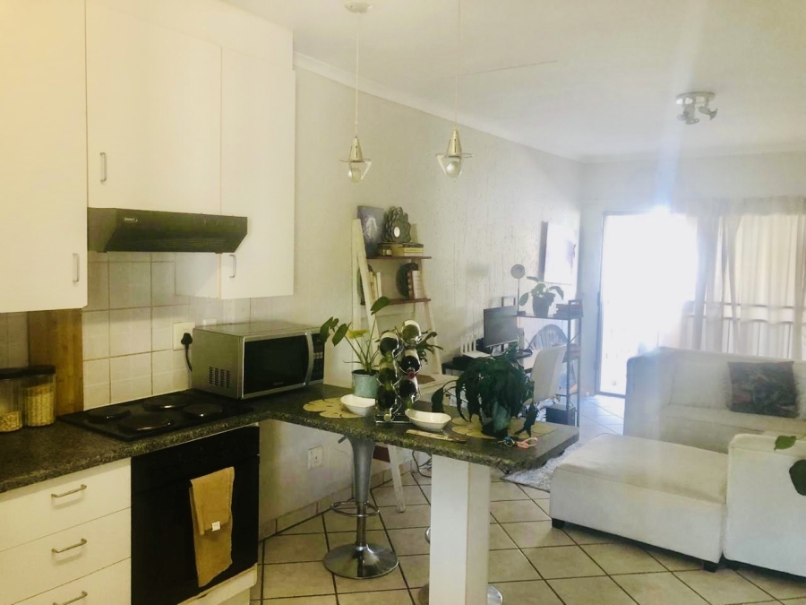 1 Bedroom Property for Sale in Sunninghill Gauteng
