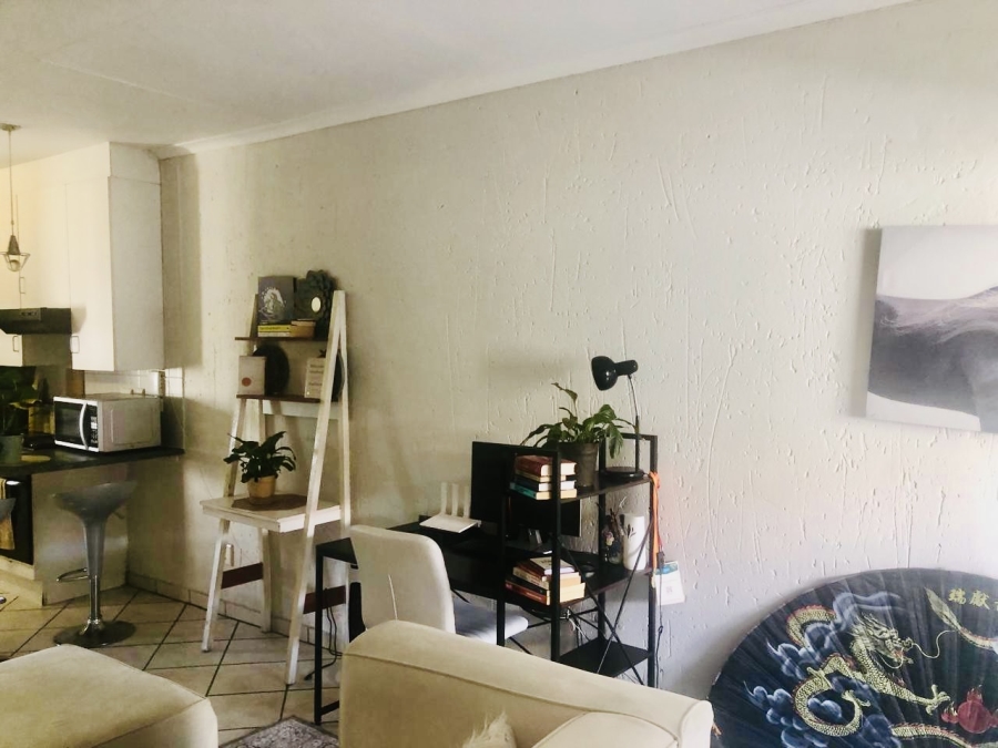 1 Bedroom Property for Sale in Sunninghill Gauteng