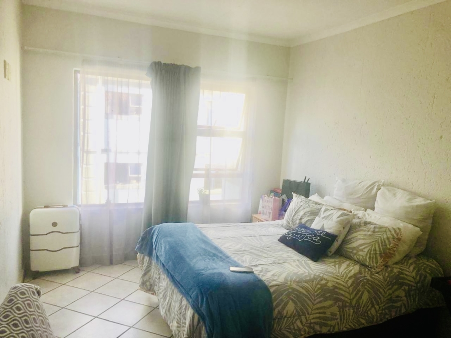 1 Bedroom Property for Sale in Sunninghill Gauteng
