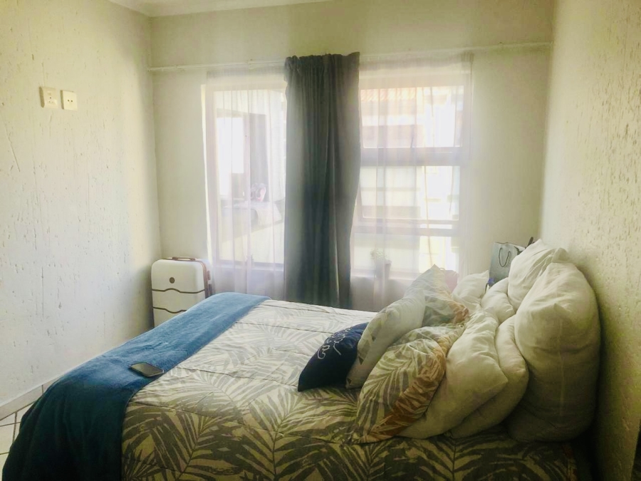 1 Bedroom Property for Sale in Sunninghill Gauteng