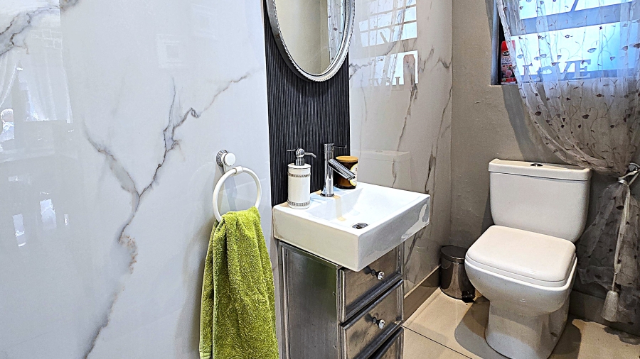 3 Bedroom Property for Sale in Eldo Lakes Estate Gauteng