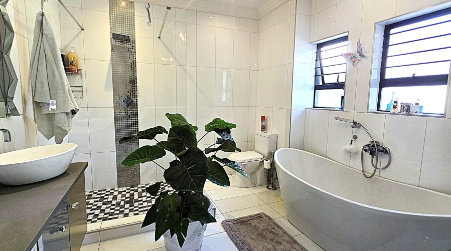 3 Bedroom Property for Sale in Eldo Lakes Estate Gauteng