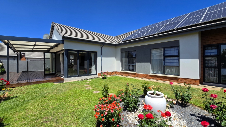 4 Bedroom Property for Sale in Amberfield Gauteng