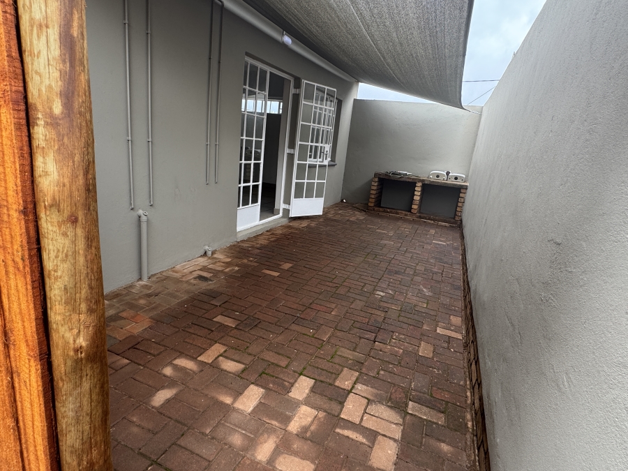 To Let 1 Bedroom Property for Rent in Lyttelton Manor Gauteng