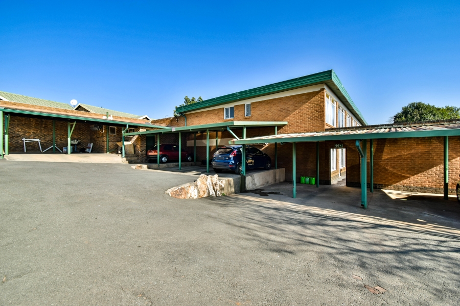 2 Bedroom Property for Sale in Eldoraigne Gauteng