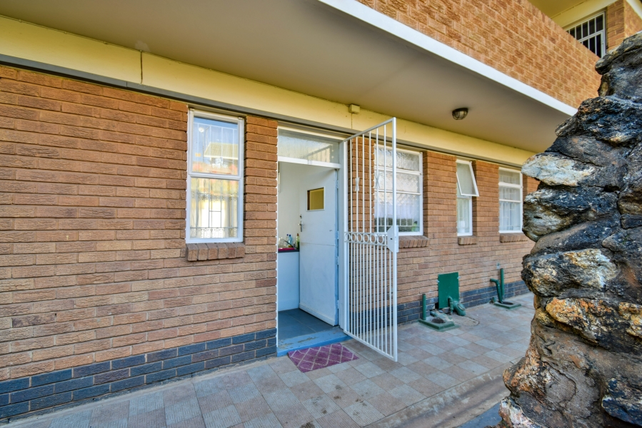 2 Bedroom Property for Sale in Eldoraigne Gauteng
