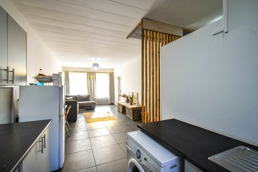 2 Bedroom Property for Sale in Eldoraigne Gauteng