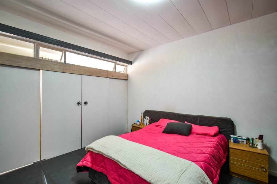 2 Bedroom Property for Sale in Eldoraigne Gauteng