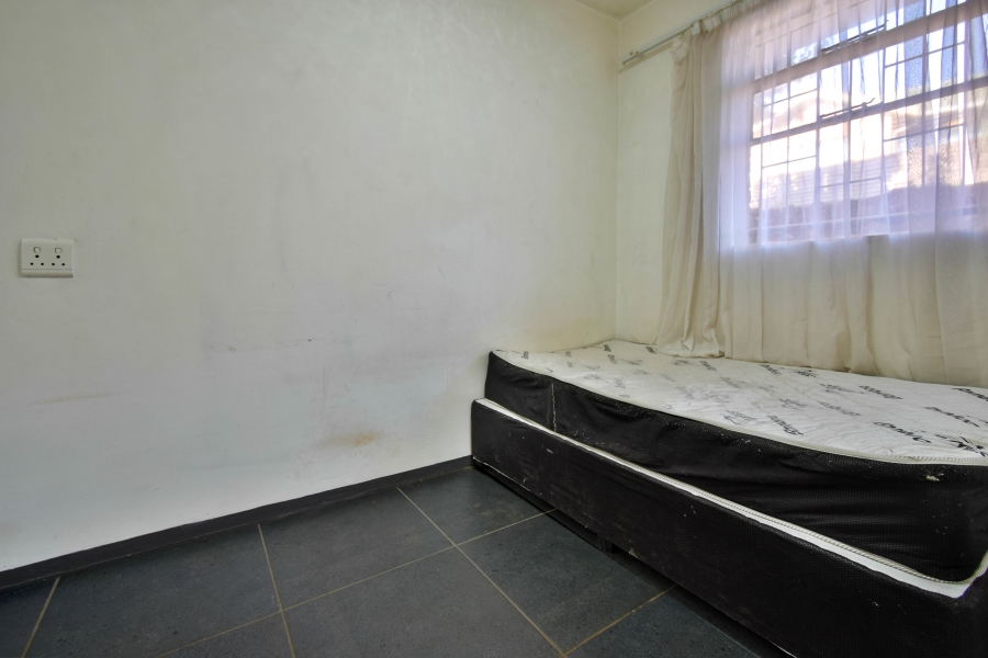 2 Bedroom Property for Sale in Eldoraigne Gauteng