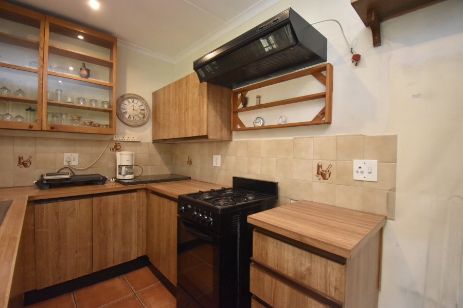 To Let 2 Bedroom Property for Rent in Bromhof Gauteng