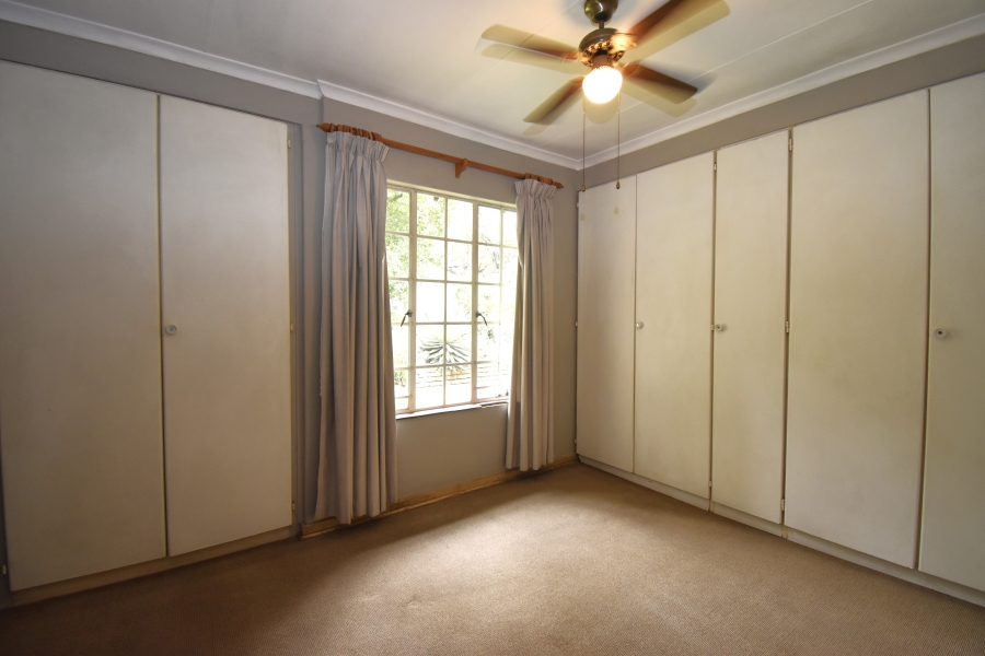 To Let 2 Bedroom Property for Rent in Bromhof Gauteng