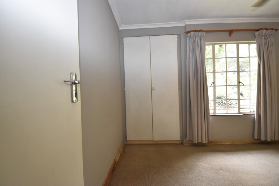 To Let 2 Bedroom Property for Rent in Bromhof Gauteng