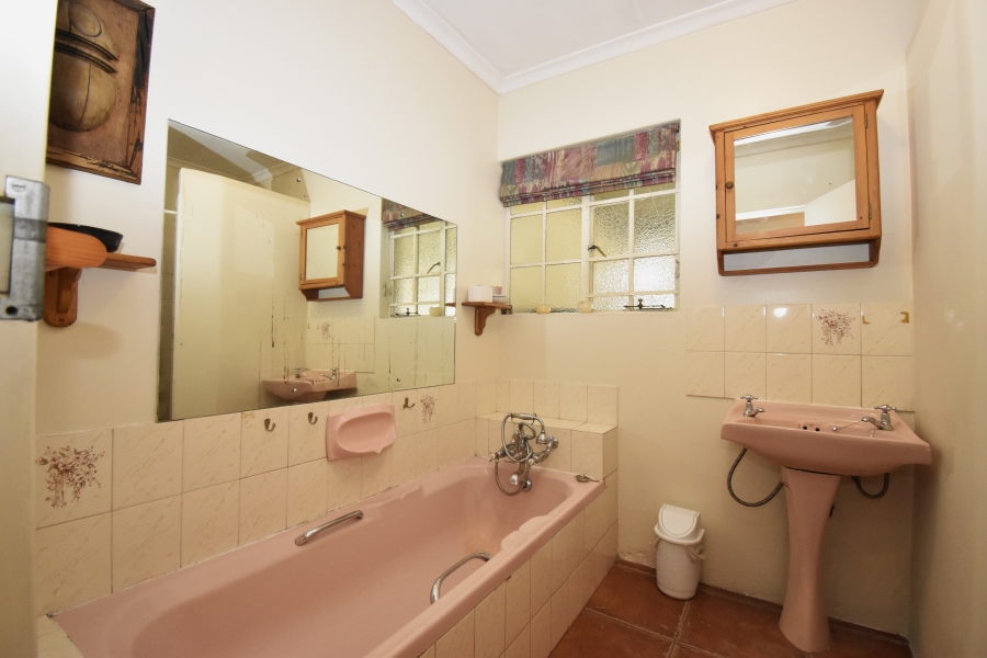 To Let 2 Bedroom Property for Rent in Bromhof Gauteng