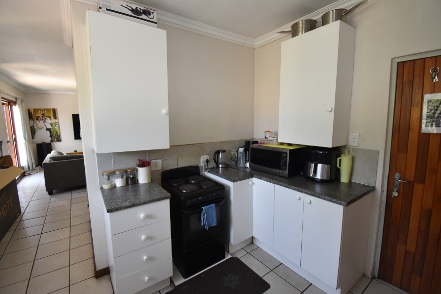 To Let 2 Bedroom Property for Rent in North Riding Gauteng