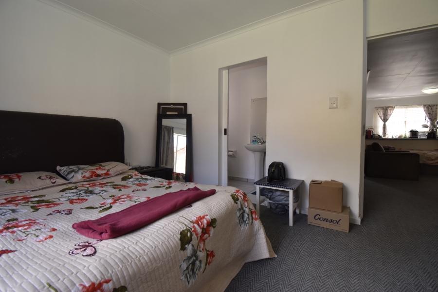 To Let 2 Bedroom Property for Rent in Allens Nek Gauteng