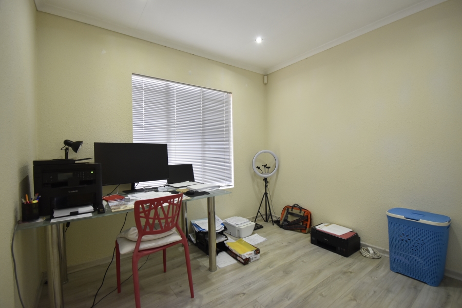 3 Bedroom Property for Sale in Sundowner Gauteng